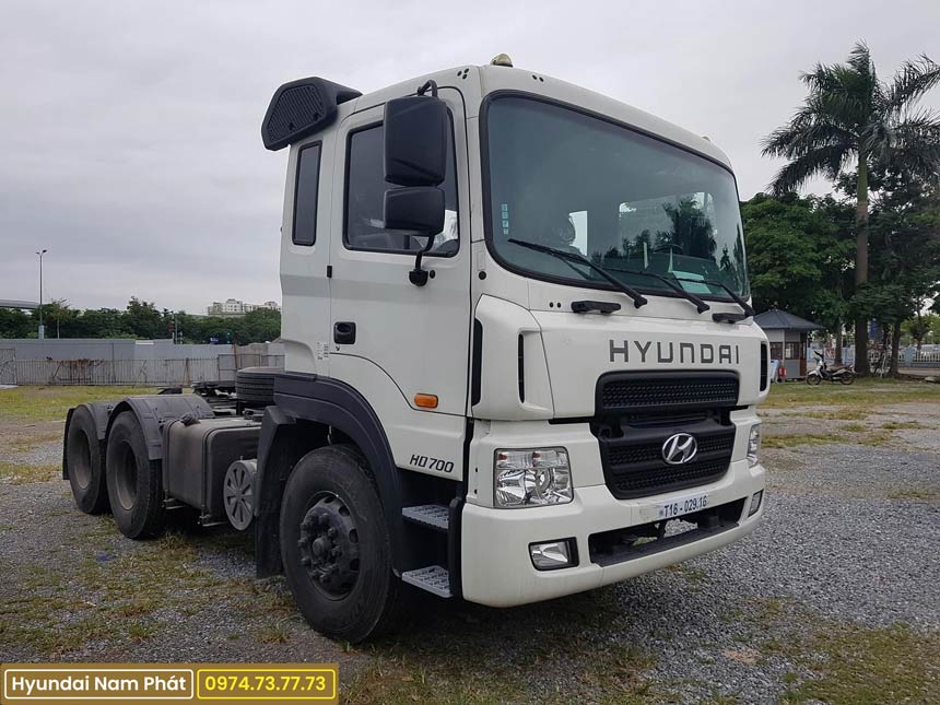Xe Đầu Kéo Hyundai HD700 Máy Cơ Nhập Nguyên Chiếc Hàn Quốc